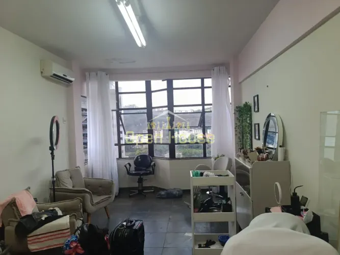 Sala Comercial Perfeita no Centro de Barra Mansa, RJ