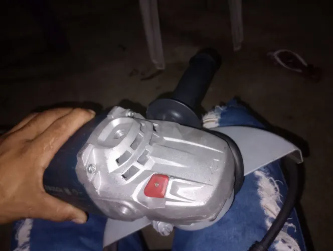 Lixadeira Bosch grande