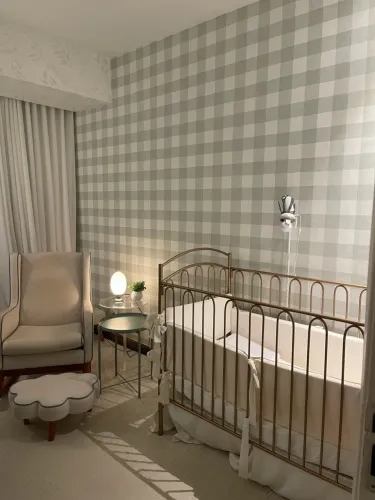 BERÇO DE FERRO DOURADO