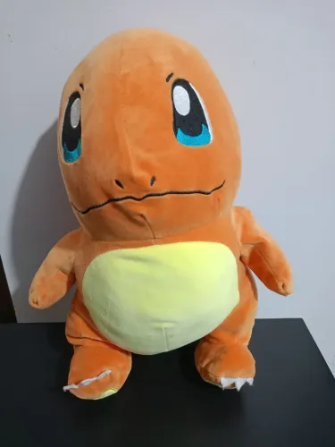 Boneco Pelúcia Pokémon Charmander