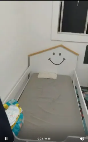 Vendo cama infantil com colchão 