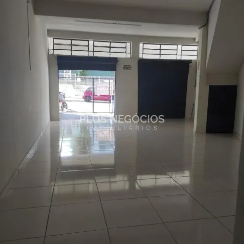 Sobrado comercial à venda no Centro de Votorantim, SP