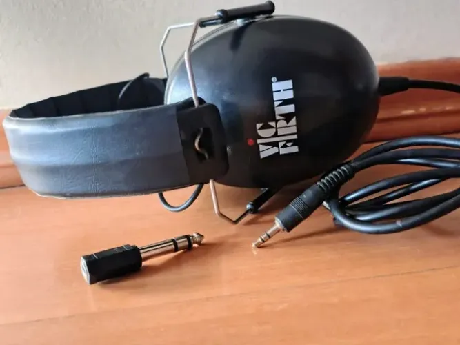 Fone Vic Firth com abafador para bateristas - aceito cartão