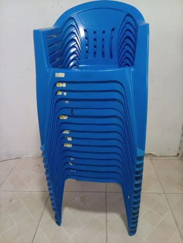 CADEIRA DE PLASTICO
