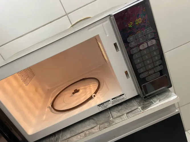 Microondas Cônsul 30 L Quebrado 