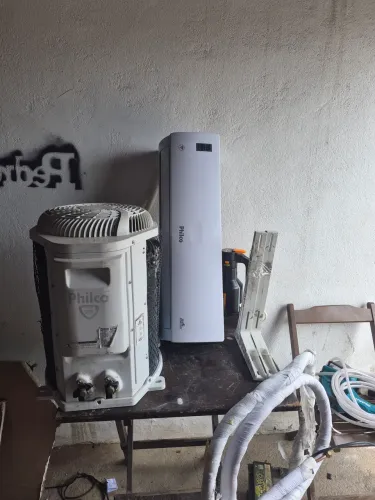 Vendo ar condicionado split Philco 12 mil BTU'S inverter..
