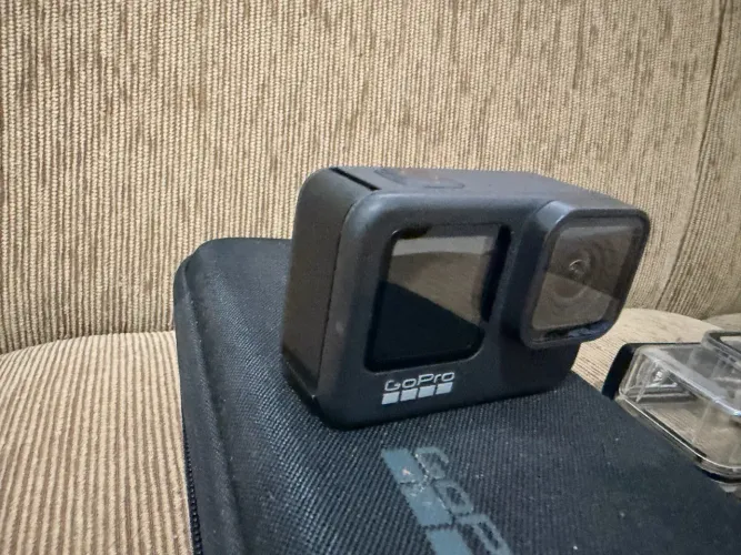Camera GoPro 9 com acessórios
