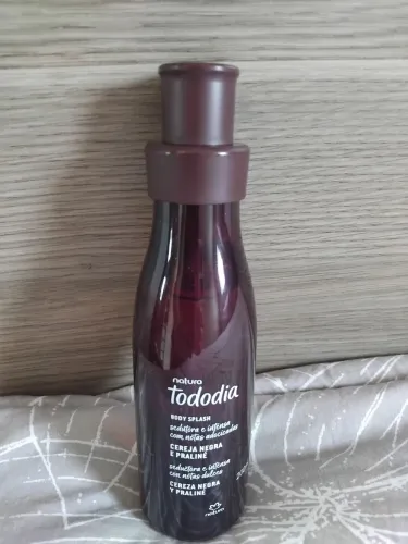 BODY SPLASH Natura Cereja Negra e Praline - Sem a caixa - São Vicente