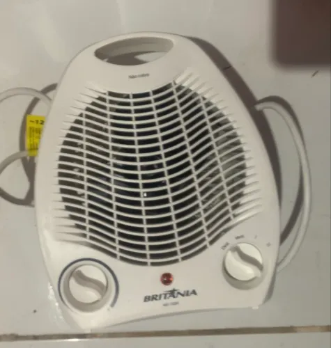 Aquecedor Britânia AB1100N 1500W Pouco Usado 110v