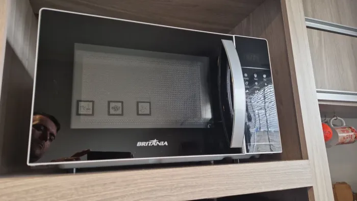 Micro-ondas vendo ou troco por celular usado