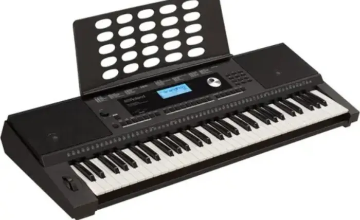 Teclado roland