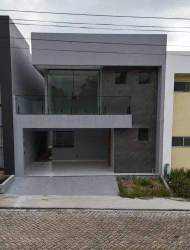 VENDO CASA EM CONDOMÍNIO QUARTZO 4 SUITES 2 VAGAS
