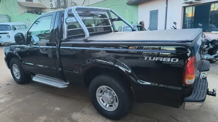 Ford F-250 XLT 3.9 4X2 CD TB Diesel 2010