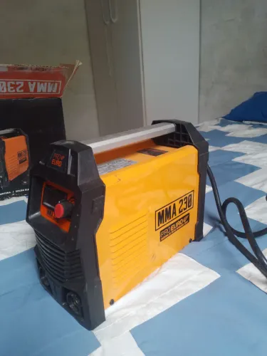Vendo Máquina de Solda Inversora  Pro Euro 230 