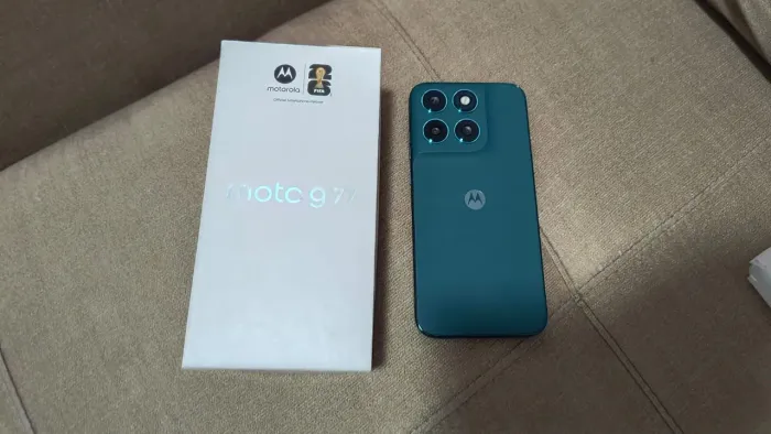 Celular moto G77
