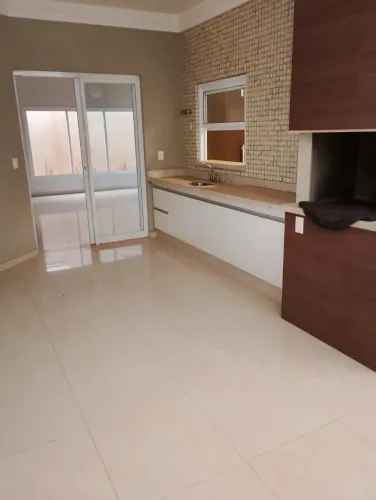EXCELENTE CASA PARA LOCAÇÃO CONDOMÍNIO GAIVOTA I