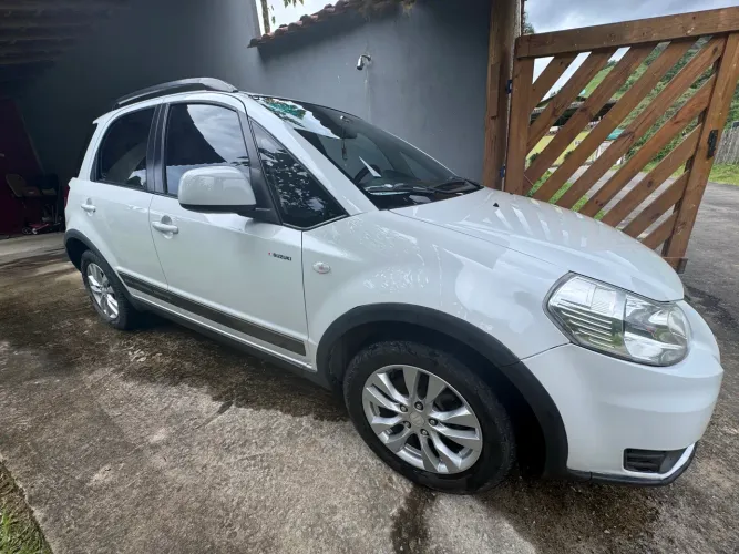 Suzuki SX4 2.0 16V 145cv 4WD 5P Aut. 2014