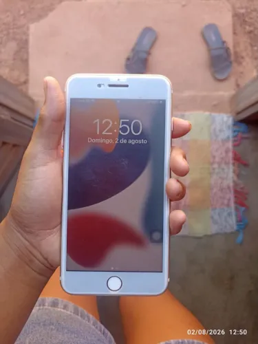 Vende-se um iPhone ?