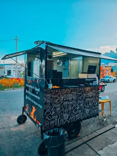 Trailer Food Truck de Churrasco Grego