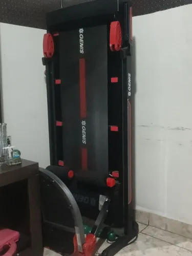 ESTEIRA + APARELHO DE ABDOMINAL - SEMINOVOS