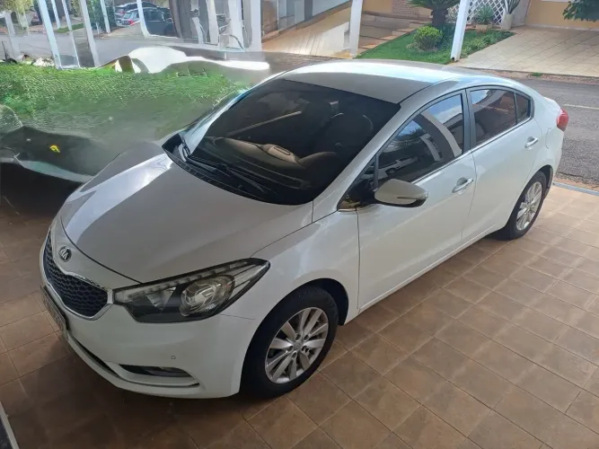 Kia Motors Cerato 1.6 16V Flex Aut. 2016