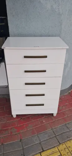 Cômoda 5 gavetas
