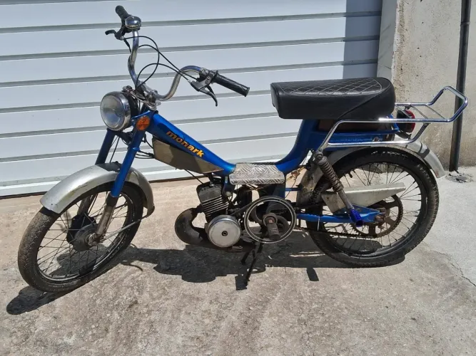 Mobilete Monark 50cc Azul (Motor a combustão)