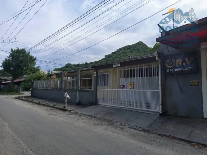 Casa em Centro - Matinhos, PR