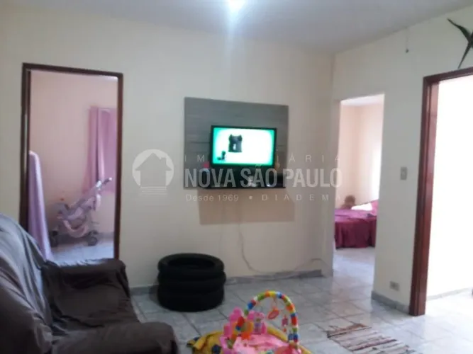 Casa à Venda em Eldorado, Diadema - SP