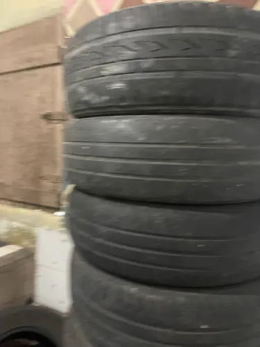 Pneus aro 15 meia vidas R$100 já montado