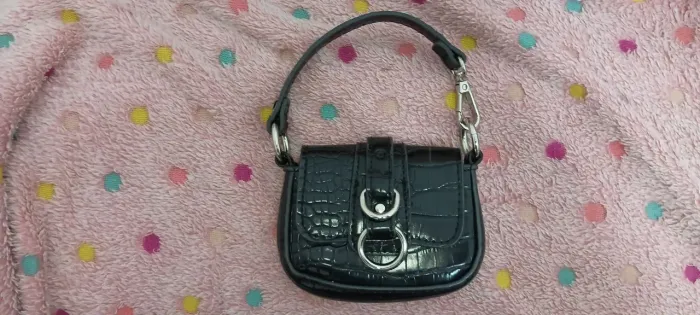 Mini Bolsa gótica de couro