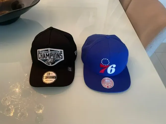Bonés - NBA PHILALDELPHIA 76ERS e NFL EAGLES oficiais