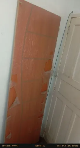 Vendo porta do tamanho 70cm