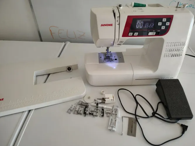 Máquina de Costura Janome 3030 QDC