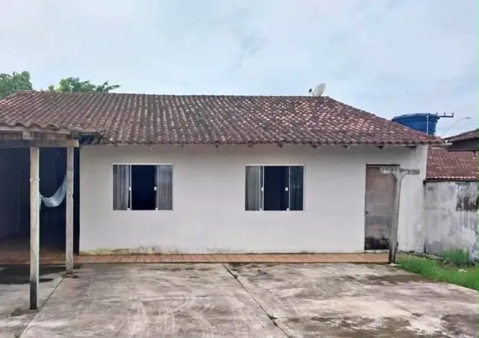 *Vendo casa em Jabaete
