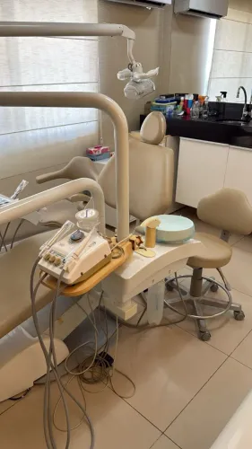 Cadeira Odontológica CAVO UNIK C4 - Excelente Conservação