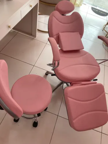 Poltrona reclinável de maquiagem e estetica