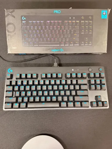 Teclado Mecânico Gamer Logitech G PRO X - PN 920-009229 - USADO
