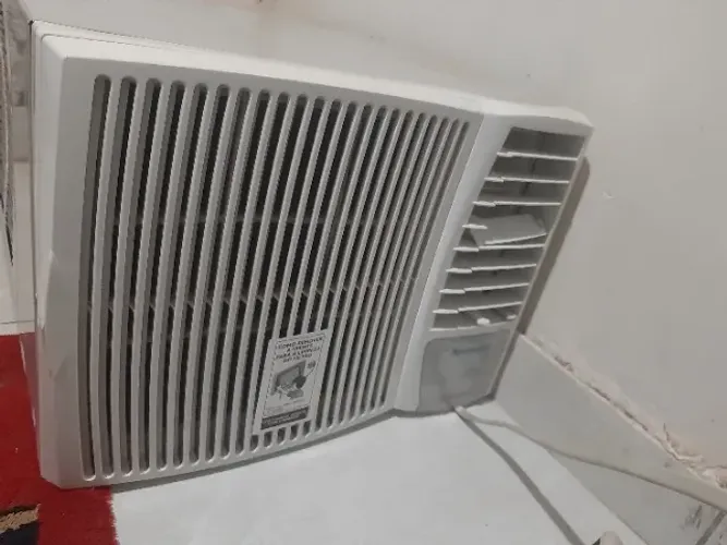 Vendo ar condicionado Springer Novo.
