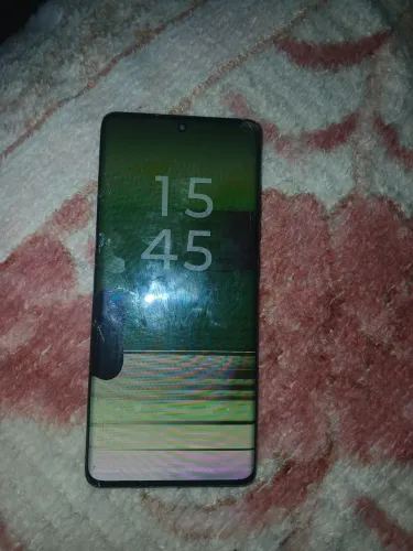 Vendo edge 50 pro 256 GB tem qui troca a tela 