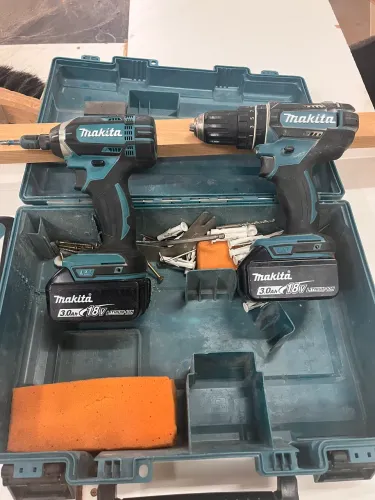 Combo furadeira e parafusadeira 18V