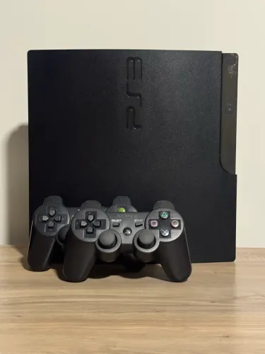Ps3 slim + 2 controles