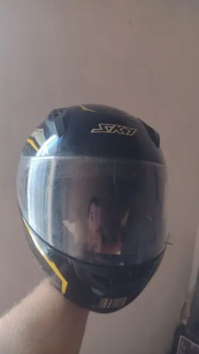 Capacete
