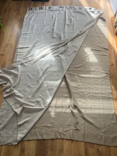 Cortinas em Linho Sintético com Blackout - 2 peças - Excelente Estado