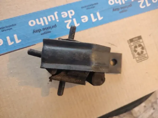 Coxim Motor Diant Direito Escort 1983 A 1985 Está Perfeito