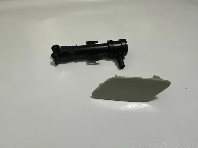 Tampa + Esguicho Farol Esquerdo Vw Jetta 2015 2016 2017 2018