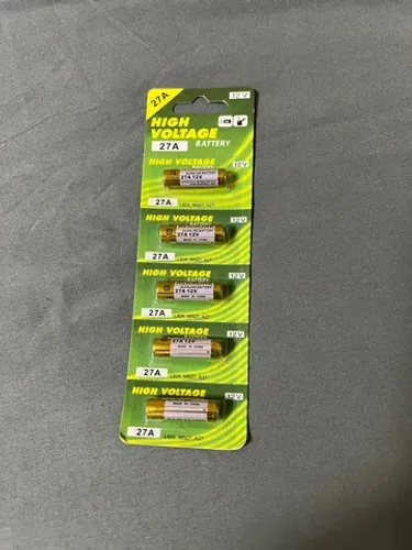 Vendo cartela com 5 pilhas 27A de 12V, novas.