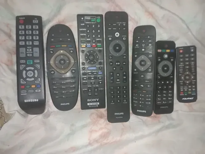 Vários tipos de controles originais 
