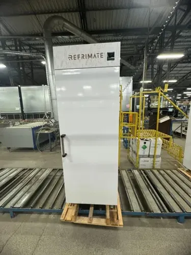 Câmara de Fermentação 20 Assadeira 58x70 Tem. de trabalho: 3 a 50°C Revestimento externo i