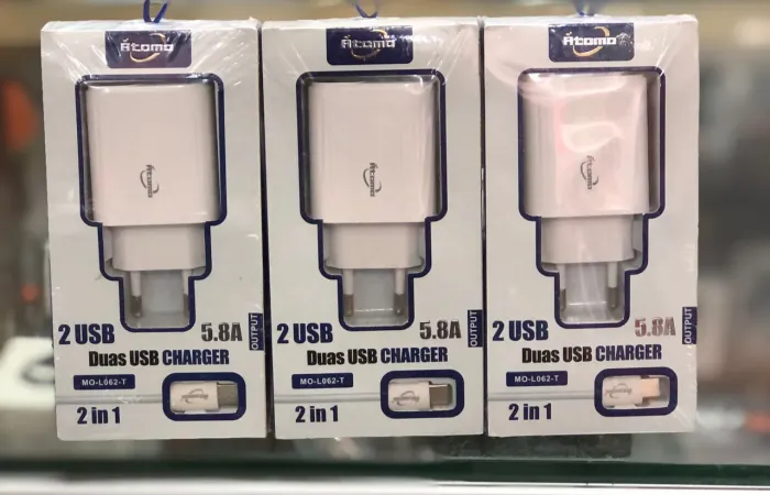 Carregador Typo C ou V8- 2 USB - 5.8A